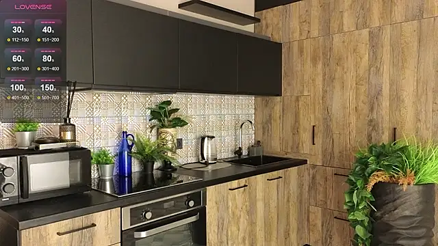 Snapshot of DebiHenks chatting on 5, 2, 2026 DebiHenks online show from 5, 2, 2026