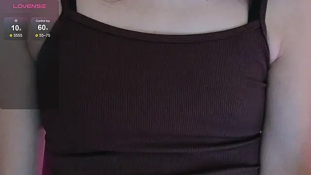 Snapshot of DebiHenks chatting on 3, 12, 2025 DebiHenks online show from 3, 12, 2025