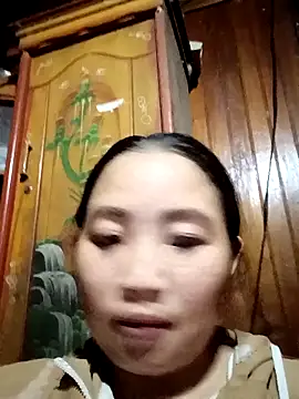 Snapshot of PhamPhung chatting on 4, 11, 2025 PhamPhung online show from 4, 11, 2025