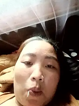 Snapshot of PhamPhung chatting on 29, 9, 2025 PhamPhung online show from 29, 9, 2025