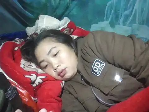 Snapshot of PhamPhung chatting on 18, 11, 2025 PhamPhung online show from 18, 11, 2025