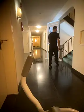 los freaky online show from 23, 9, 2025