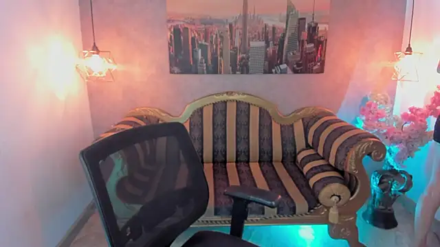 Dali collin online show from 5, 1, 2026