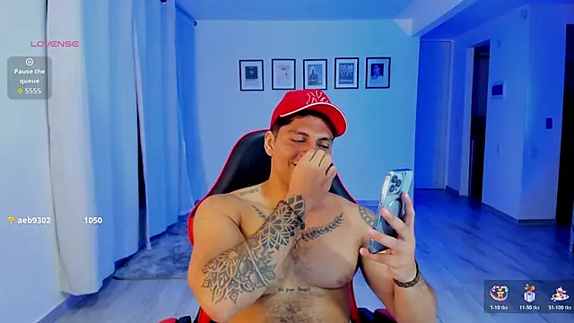 Nicolasmontoya16 online show from 5, 11, 2025