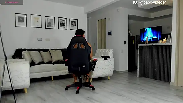 Nicolasmontoya16 online show from 18, 11, 2025