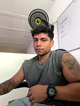 Nicolasmontoya16 online show from 13, 9, 2025