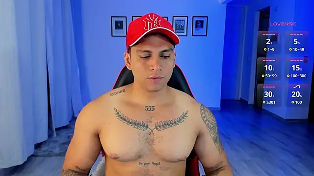 Nicolasmontoya16 online show from 4, 11, 2025