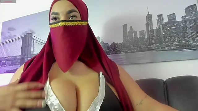 Snapshot of yasmin_rahal chatting on 9, 2, 2026 yasmin rahal online show from 9, 2, 2026