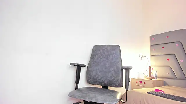 Snapshot of Maia_520 chatting on 11, 2, 2026 Maia 520 online show from 11, 2, 2026