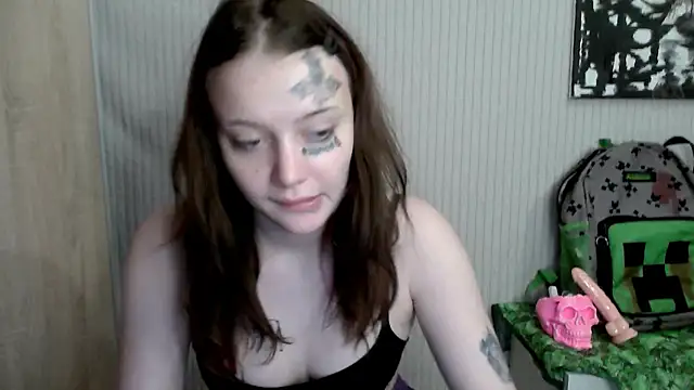 Snapshot of eva_sunshine_blue_eyes chatting on 9, 7, 2026 eva sunshine blue eyes online show from 9, 7, 2026