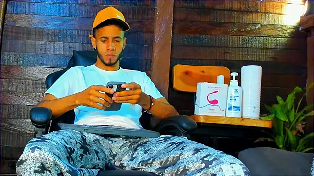 Alex bigcock11  online show from 29, 10, 2025