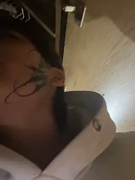 DayanaDG online show from 8, 3, 2026