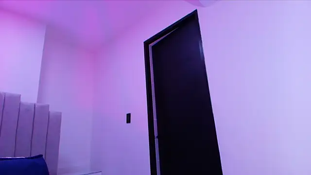 valecastro  online show from 27, 11, 2025