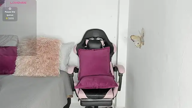 mari-ross online show from 10, 4, 2026