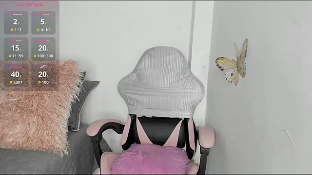 Snapshot of mari-ross chatting on 18, 7, 2026 mari-ross online show from 18, 7, 2026