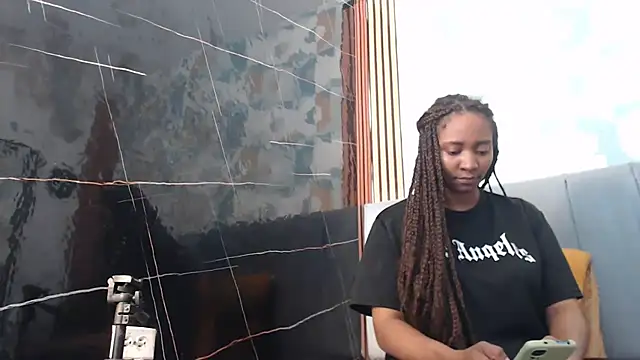 Snapshot of AmbarSmit chatting on 13, 7, 2026 AmbarSmit online show from 13, 7, 2026