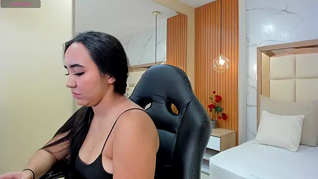 julieta rosee online show from 24, 10, 2025