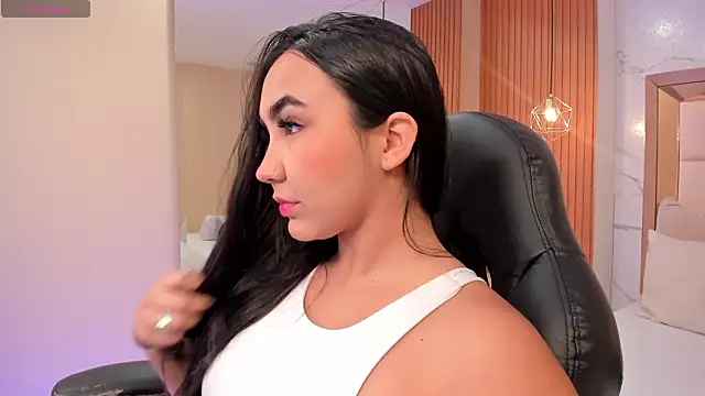 julieta rosee online show from 2, 2, 2026