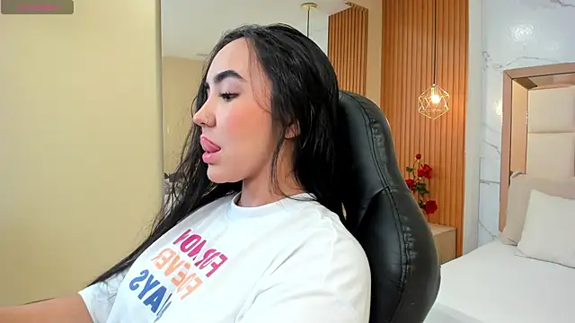 julieta rosee online show from 13, 11, 2025