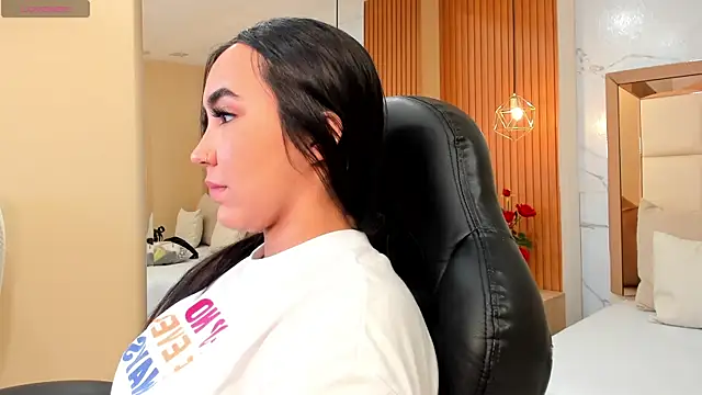 julieta rosee online show from 25, 11, 2025