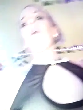 Purple2StayThnxx online show from 11, 11, 2025