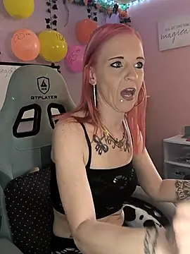 Purple2StayThnxx online show from 25, 9, 2025