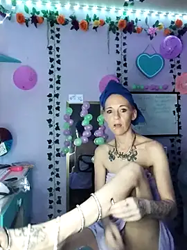 Purple2StayThnxx online show from 20, 10, 2025