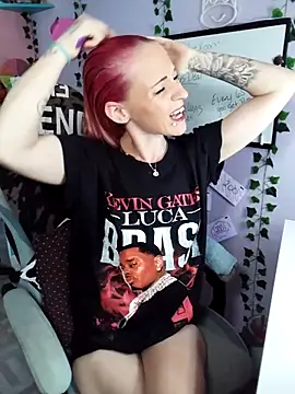 Purple2StayThnxx online show from 5, 11, 2025