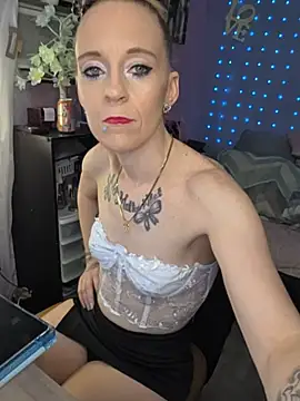 Purple2StayThnxx online show from 30, 5, 2026