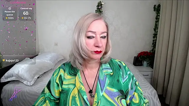 hunters woman online show from 31, 5, 2026