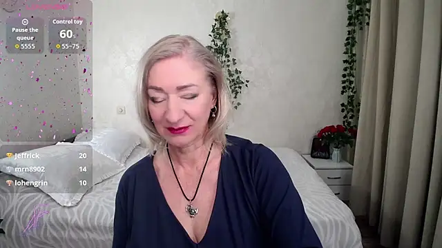 hunters woman online show from 28, 11, 2025