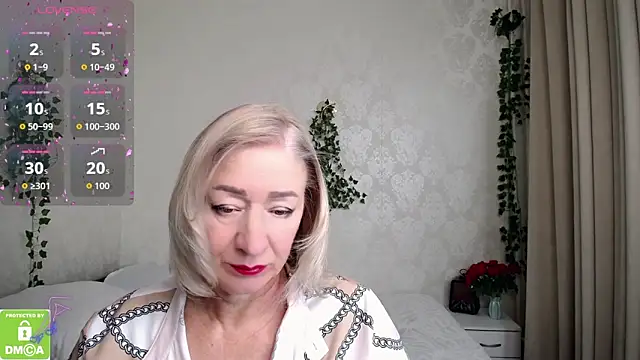 hunters woman online show from 6, 11, 2025