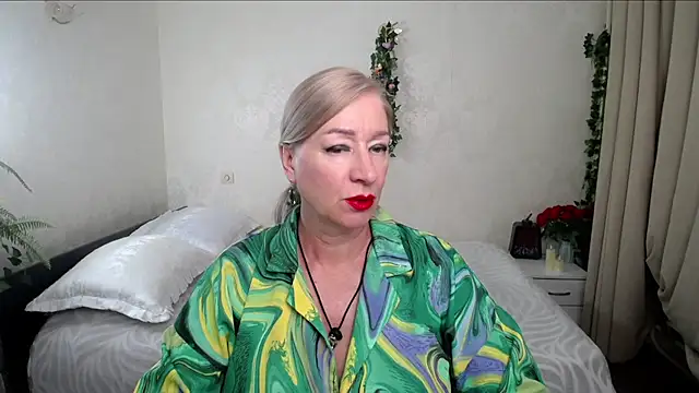 Snapshot of hunters_woman chatting on 7, 7, 2026 hunters woman online show from 7, 7, 2026