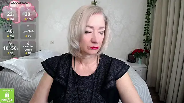 hunters woman online show from 7, 11, 2025