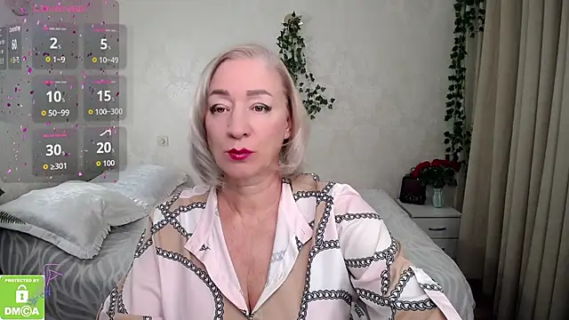 hunters woman online show from 17, 11, 2025