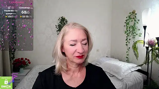 hunters woman online show from 29, 9, 2025