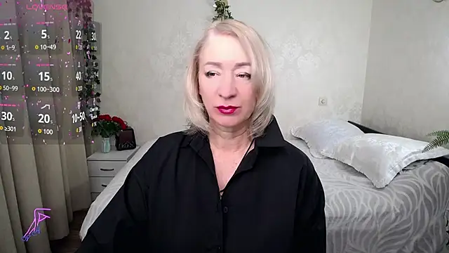 hunters woman online show from 22, 11, 2025