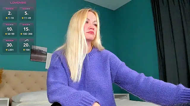 KiraSun online show from 12, 10, 2025