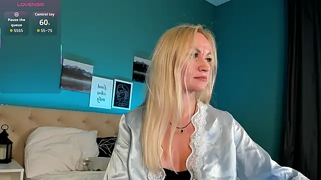 KiraSun online show from 24, 9, 2025