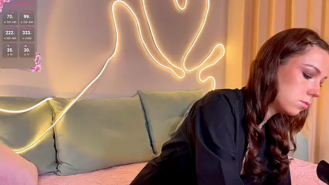 Eva Collinss online show from 11, 4, 2026