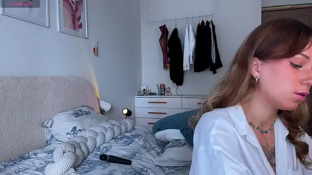 Snapshot of Eva_Collinss chatting on 7, 7, 2026 Eva Collinss online show from 7, 7, 2026