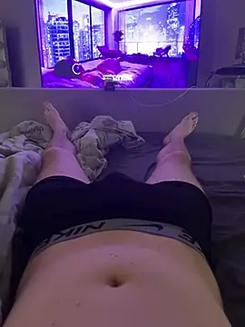 naughtycoupl98 online show from 24, 3, 2026