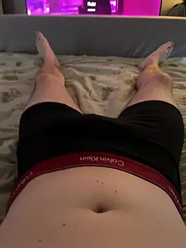 naughtycoupl98 online show from 18, 4, 2026