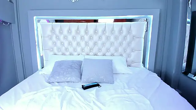 SandyLainer online show from 28, 10, 2025