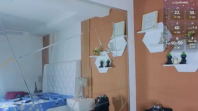 Snapshot of EimmyAdams chatting on 17, 9, 2025 EimmyAdams online show from 17, 9, 2025