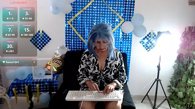 ruth blue21 online show from 5, 10, 2025