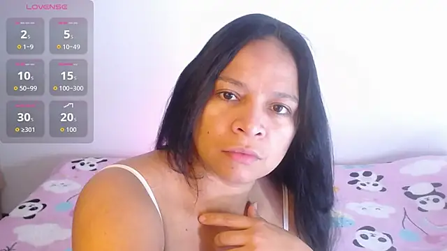 Snapshot of Sara_cute92 chatting on 13, 11, 2025 Sara cute92 online show from 13, 11, 2025