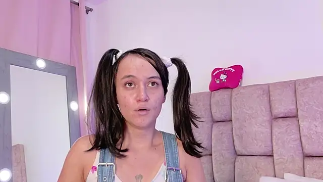 LolaYun online show from 16, 11, 2025