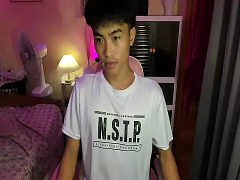 yourhotpinoy online show from 4, 11, 2025