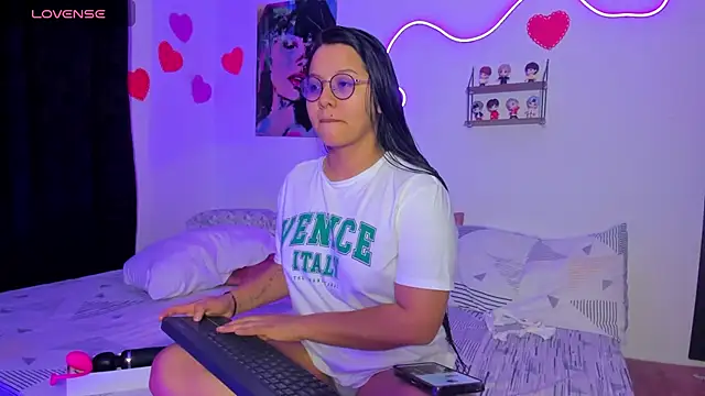 Dilan and Mia online show from 1, 5, 2026